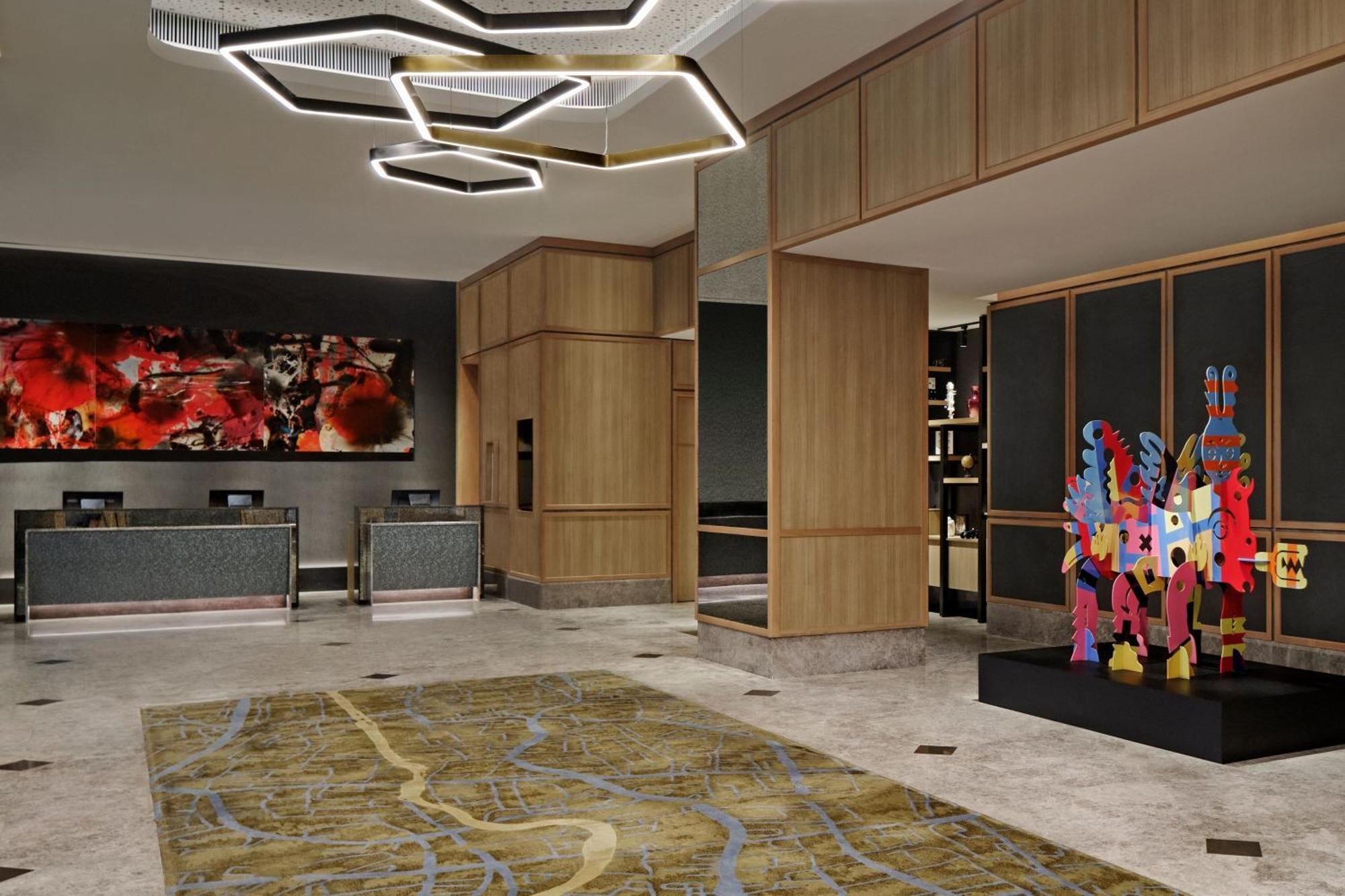 Four Points By Sheraton Surabaya, Pakuwon Indah Екстериор снимка